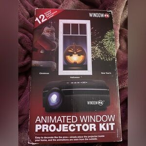 Animated projector for all seasons